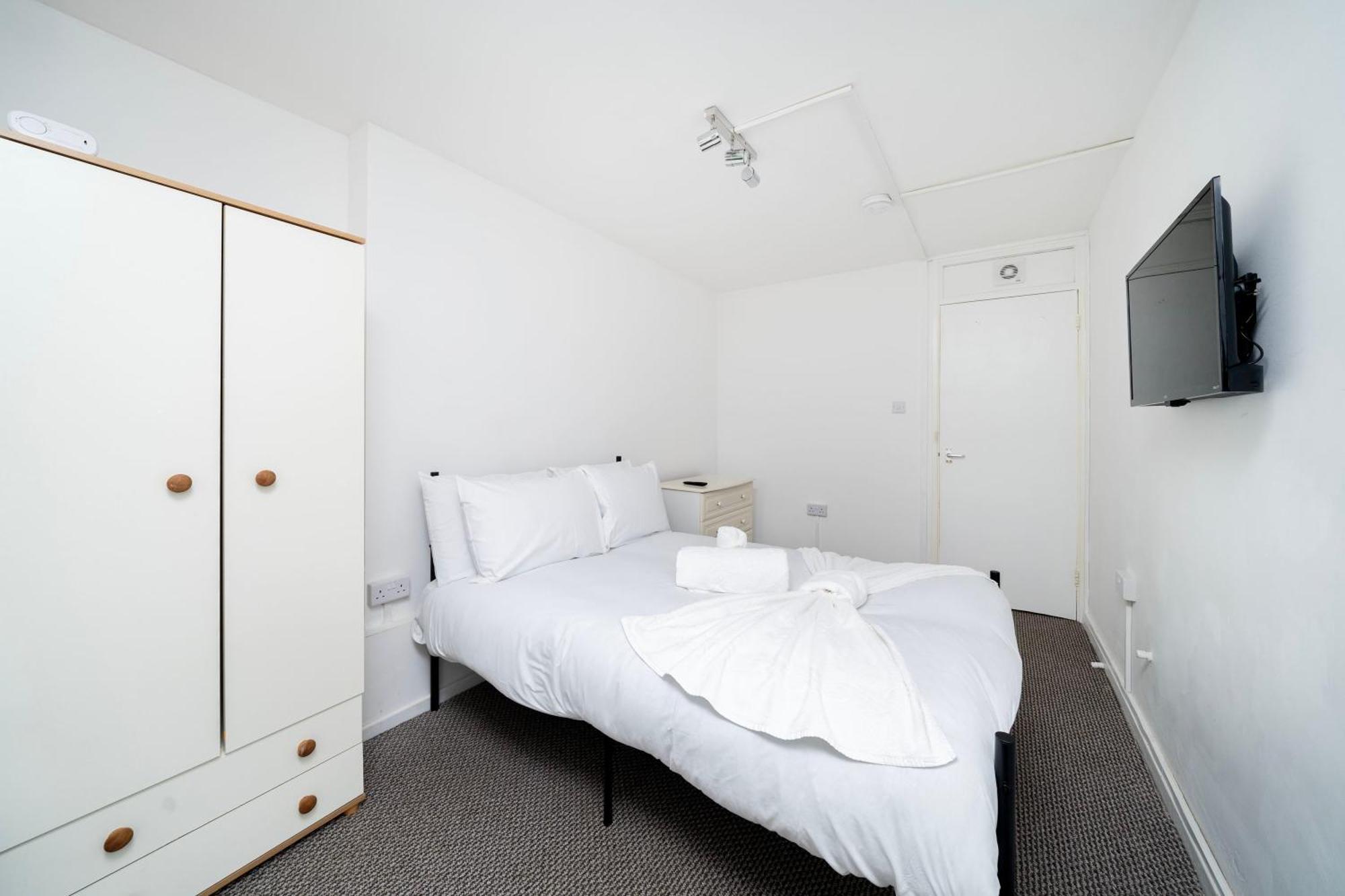 Private Double Bedroom With Ensuite And Garden Londres Exterior foto